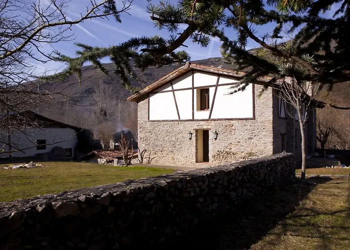 La Antigua Ferreria Hotel Azarrulla, España