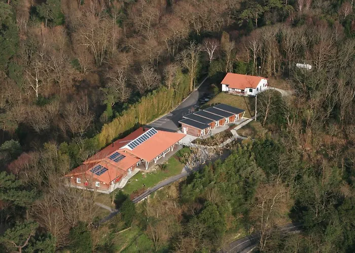 Albergue/Auberge Ulia Youth