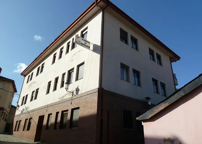 Albergue San Martin De Teverga