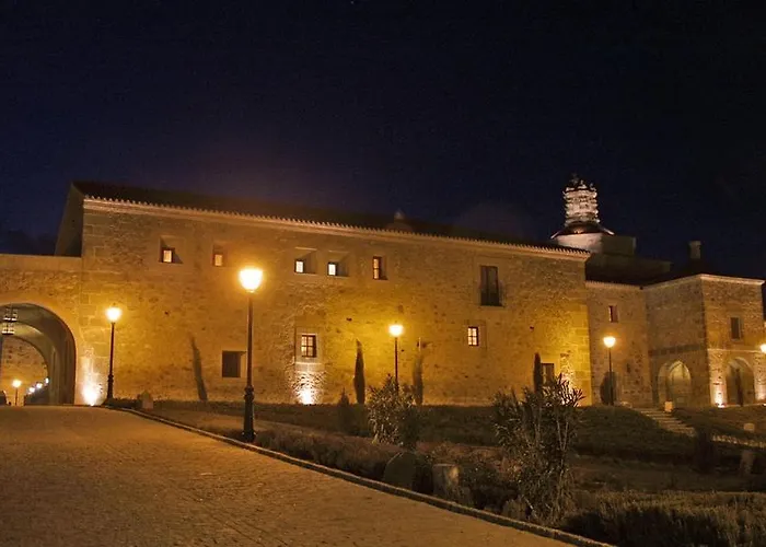 Hotel Rio Convento De La Luz Caces, España