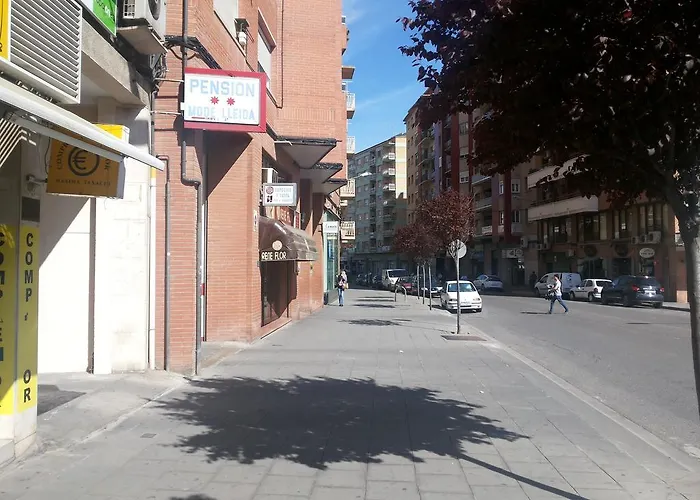 Hotel Pension Mode Lleida