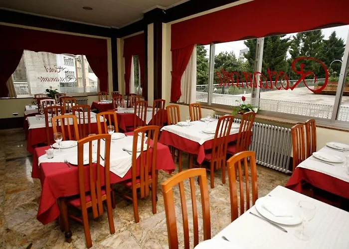 Hotel Restaurante Nogallás Ordes, España