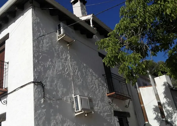 Alojamiento Turistico Rural El Yelmo