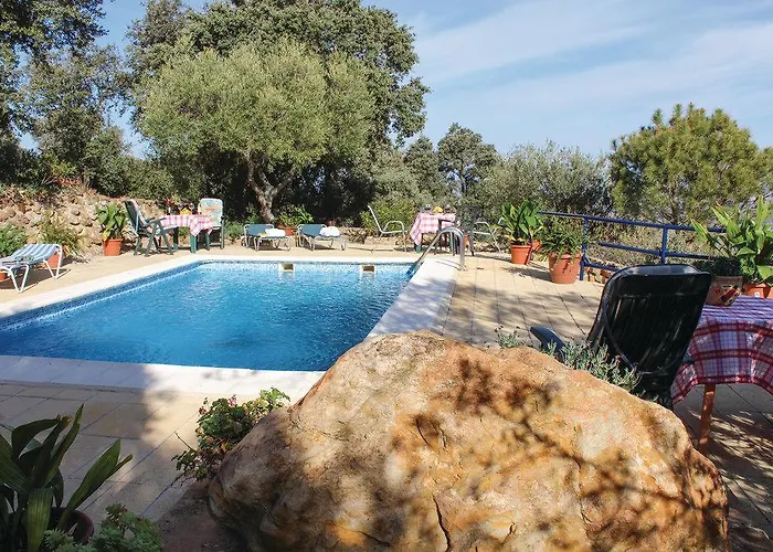 Hostal Conjunto El Carramolo El Gastor, España