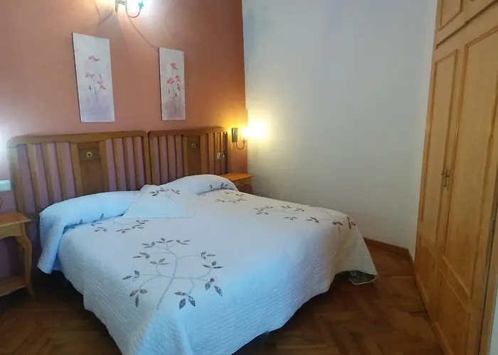 Casa Rural Almanzor Navarredonda, España