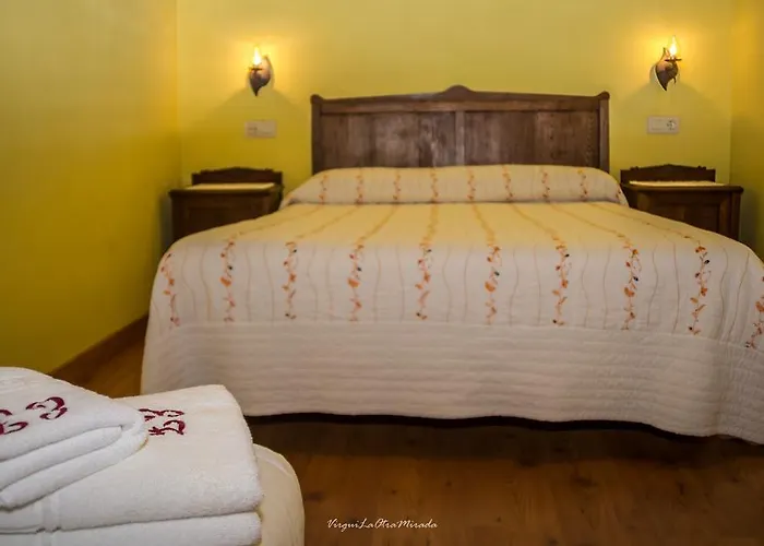 Apartamentos Rurales El Foro Andés, España