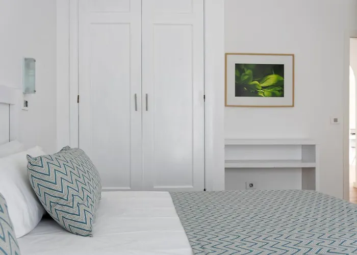 Canaima Apartments - Adults Only