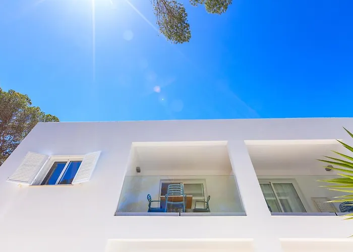 Pinos Playa Suites