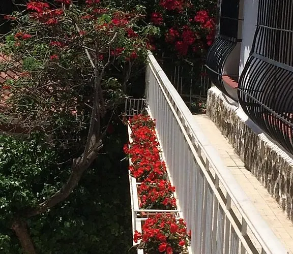 Villa Mar 13
