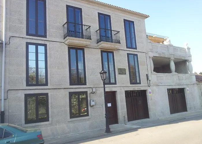 Hostal Albergue Villa San Clemente Tui, España