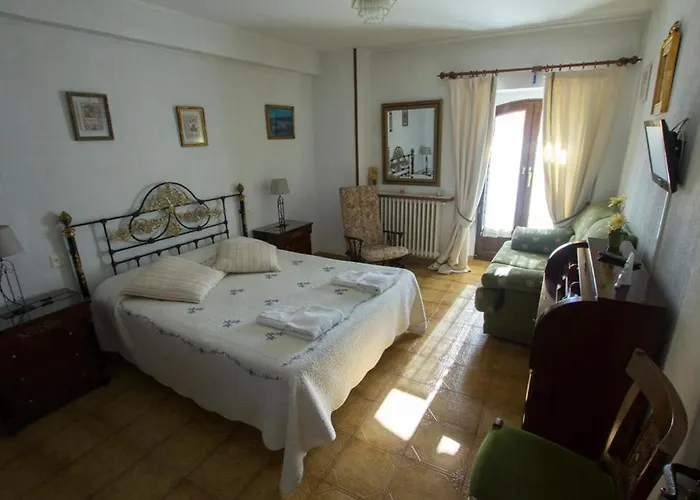 Hostal Meson Casa De Guzman Santo Domingo De Silos, España