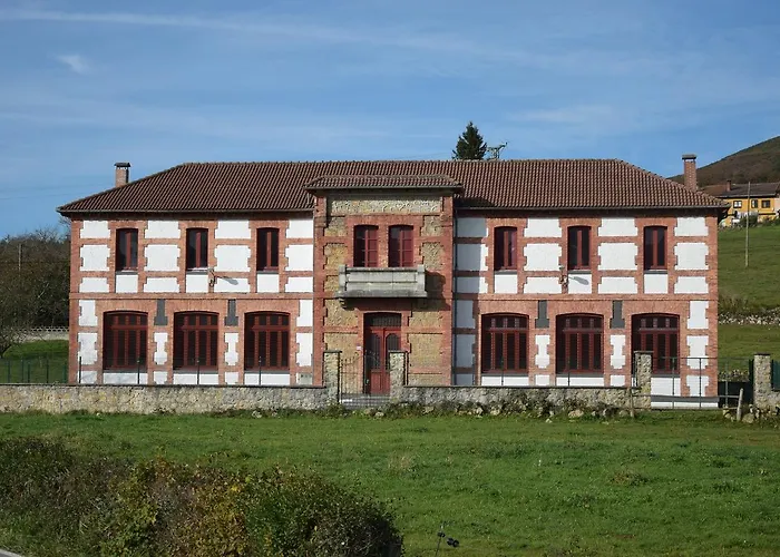 Albergue Familiar De Pintueles