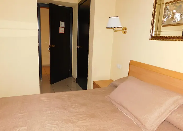 Hotel Roma San Fernando, España