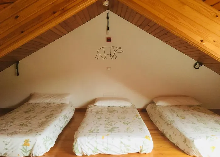 Albergue Familiar De Pintueles
