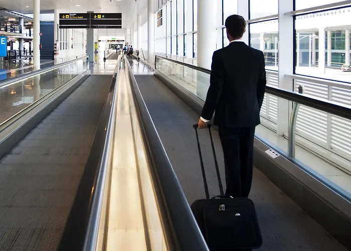 Air Rooms Barcelona Airport By Premium Traveller El Prat de Llobregat, Spagna