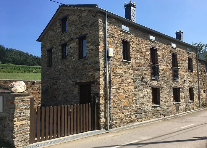 Apartamentos Carola