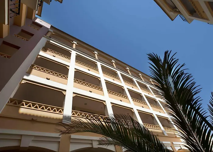 Apartamentos Leo Rentals