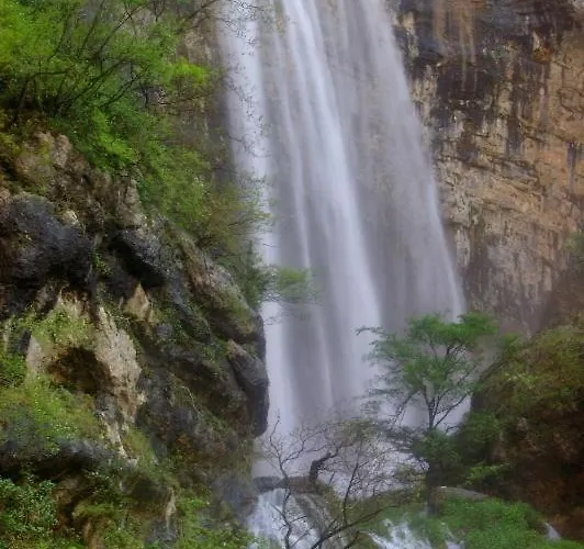Nacimiento Rio Mundo
