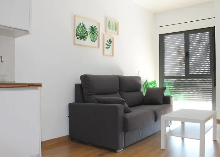Apartamentos La Luna La Solana, España