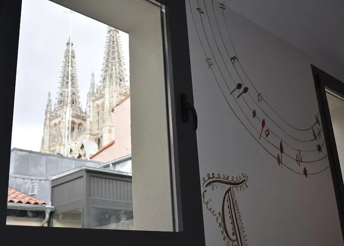 Apartamentos Turísticos Pueri Cantores