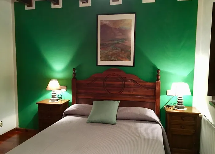 Apartamentos Palombina Celorio , España