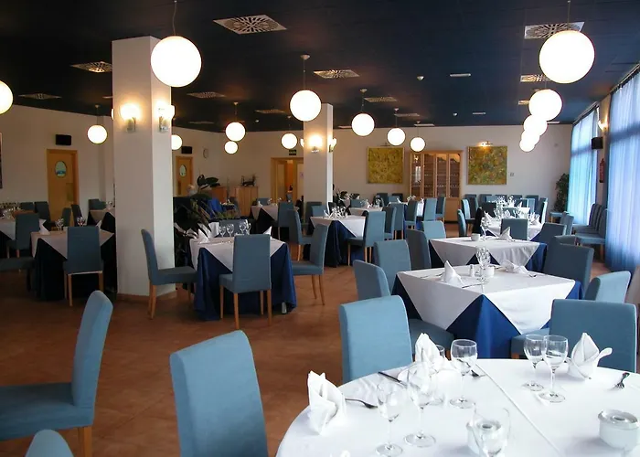 Hotel Villa de Estercuel, España
