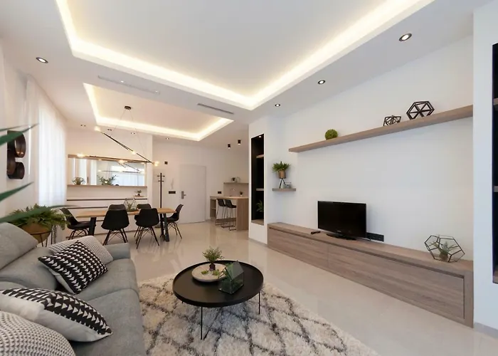 La Laguna II Luxury