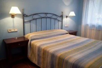 Apartamentos Corona De Aragon