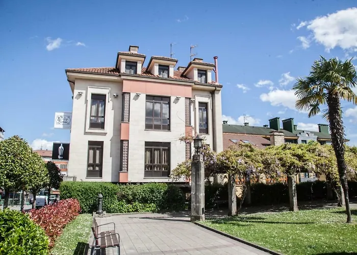 Hospedium Hotel La Casona Del Conde