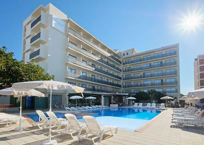 Azuline S'Anfora & Fleming (Adults Only)