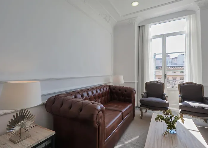 Apartamentos Plaza Constitución - Larios