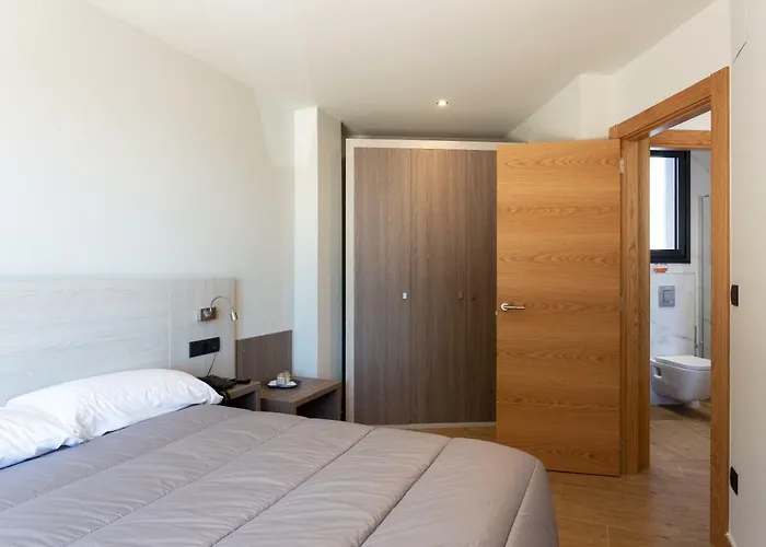 Apartamentos Playa De Los Barcos Isla Plana, España