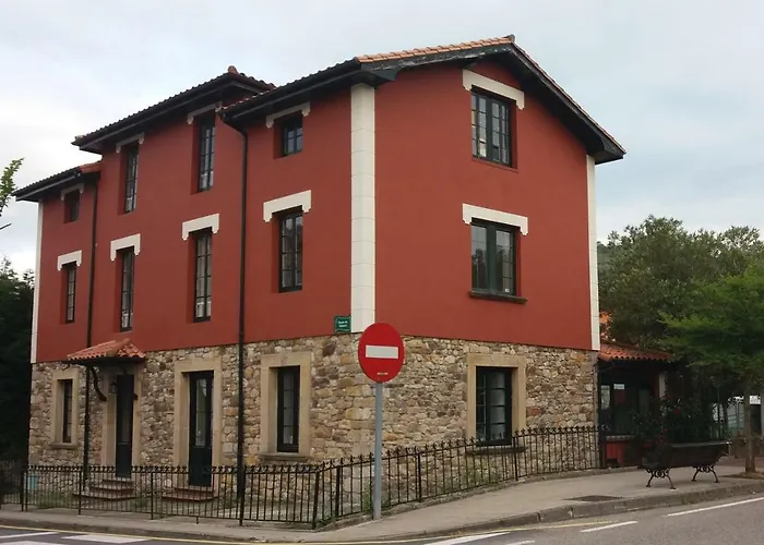 Hostal Lierganes Fluviarium Rooms