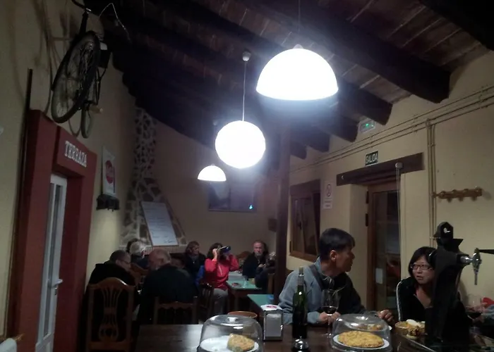 Los Canarios