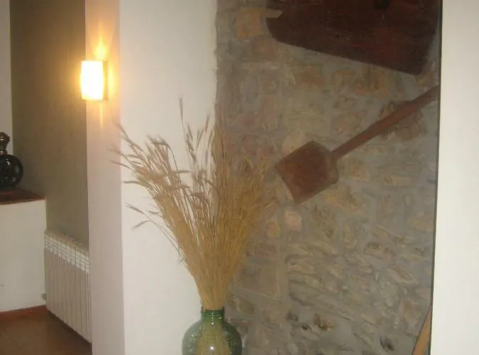 Hostal Cal Font Pla de Sant Tirs, España