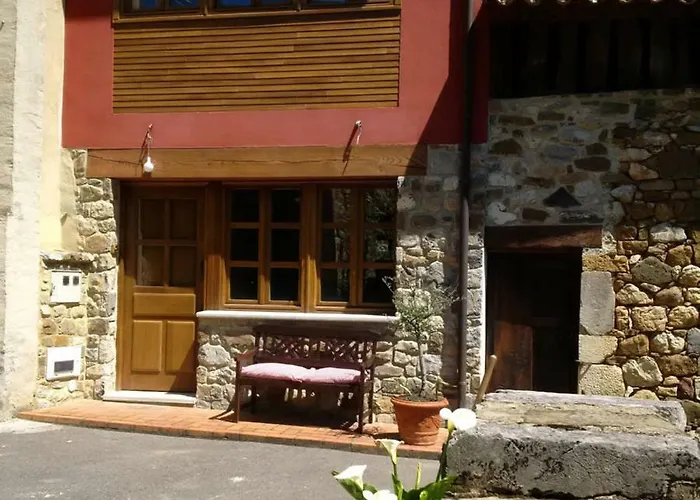 Casita De La Senda Del Oso