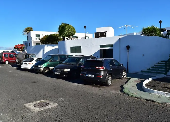 Puerto Del Carmen Center - New Apartment By The Pool And Private Parking
