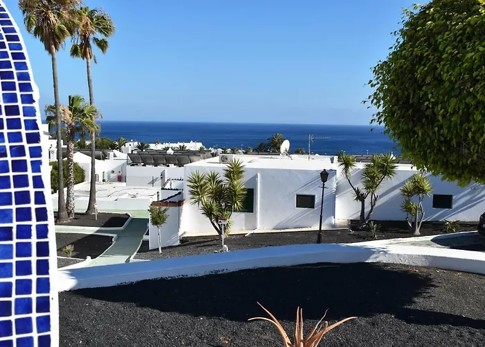 Puerto Del Carmen Center - New Apartment By The Pool And Private Parking