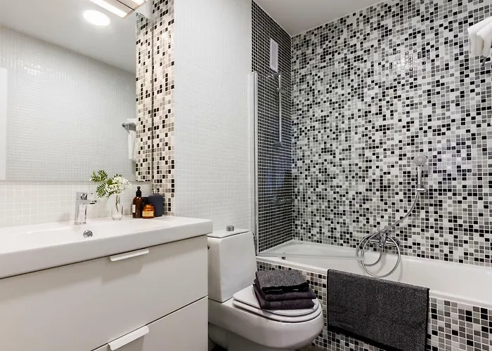 Apartamento Trave - Bayona Pamplona, España