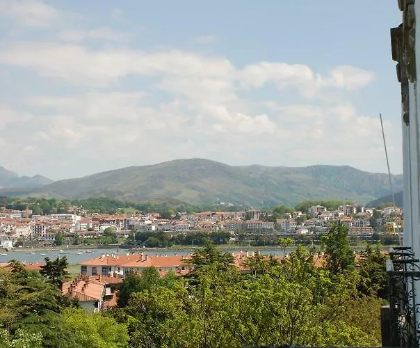 Hostal Zaragoza Hondarribia, España