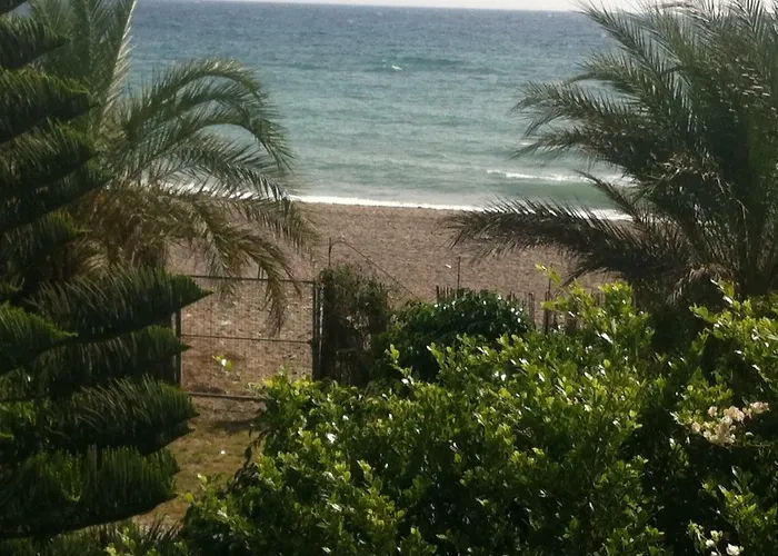 Cabanas Junto Al Mar