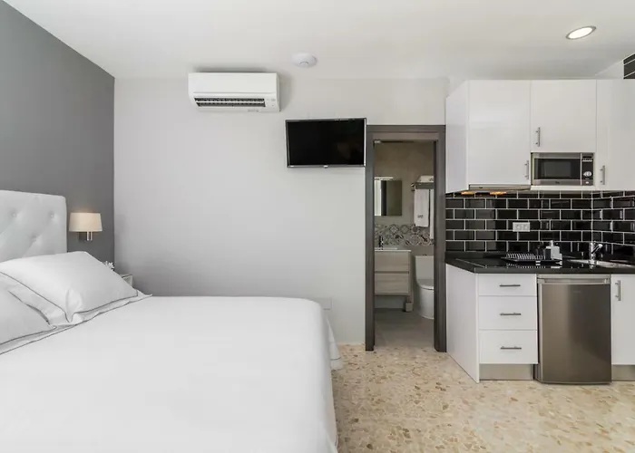 Carihuela Plaza Apartamentos Turisticos Torremolinos, España