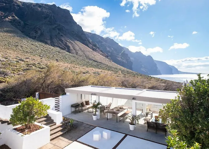 Villa Punta de Teno - Exclusive Sustainable Retreat