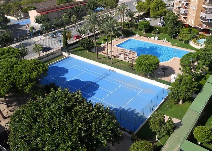 cinco torres el campello