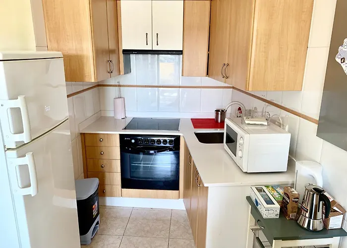 Apartamento a 50 m de Playa-Jardín. Boiro