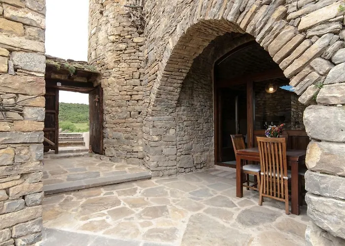 Casa Mur de Alujan