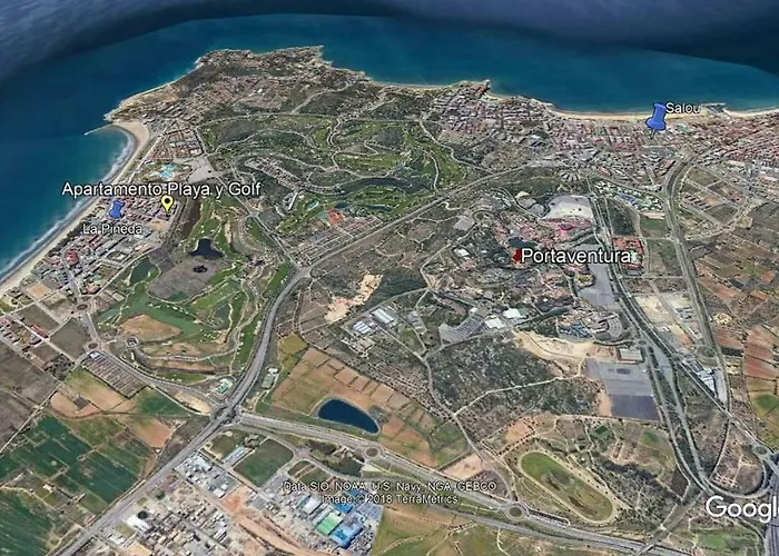Playa y golf La Pineda