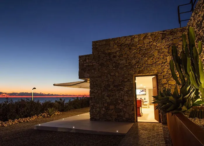 Villa Alkaram de lujo con vistas panorámicas al mar Zahara de los Atunes, España