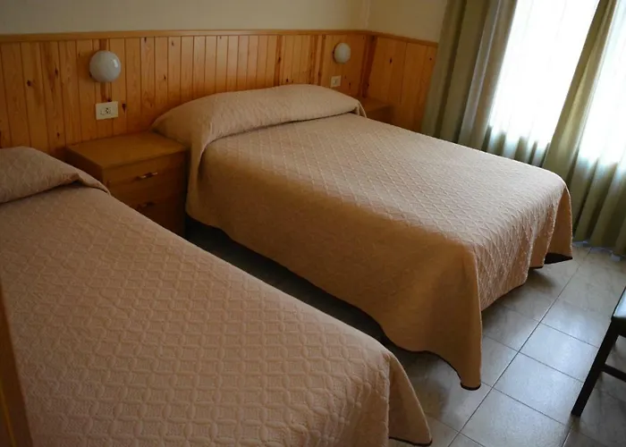 Hostal La Neu Castellar De N'Hug, España