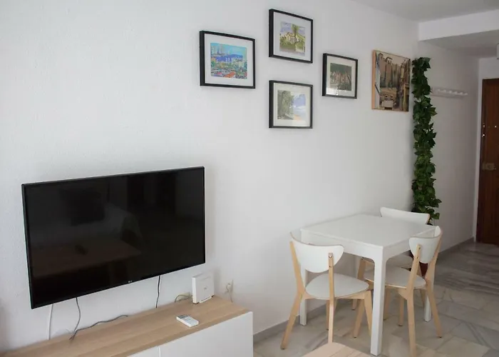 centrico apartamento nuevo, zona corte ingles Málaga, España